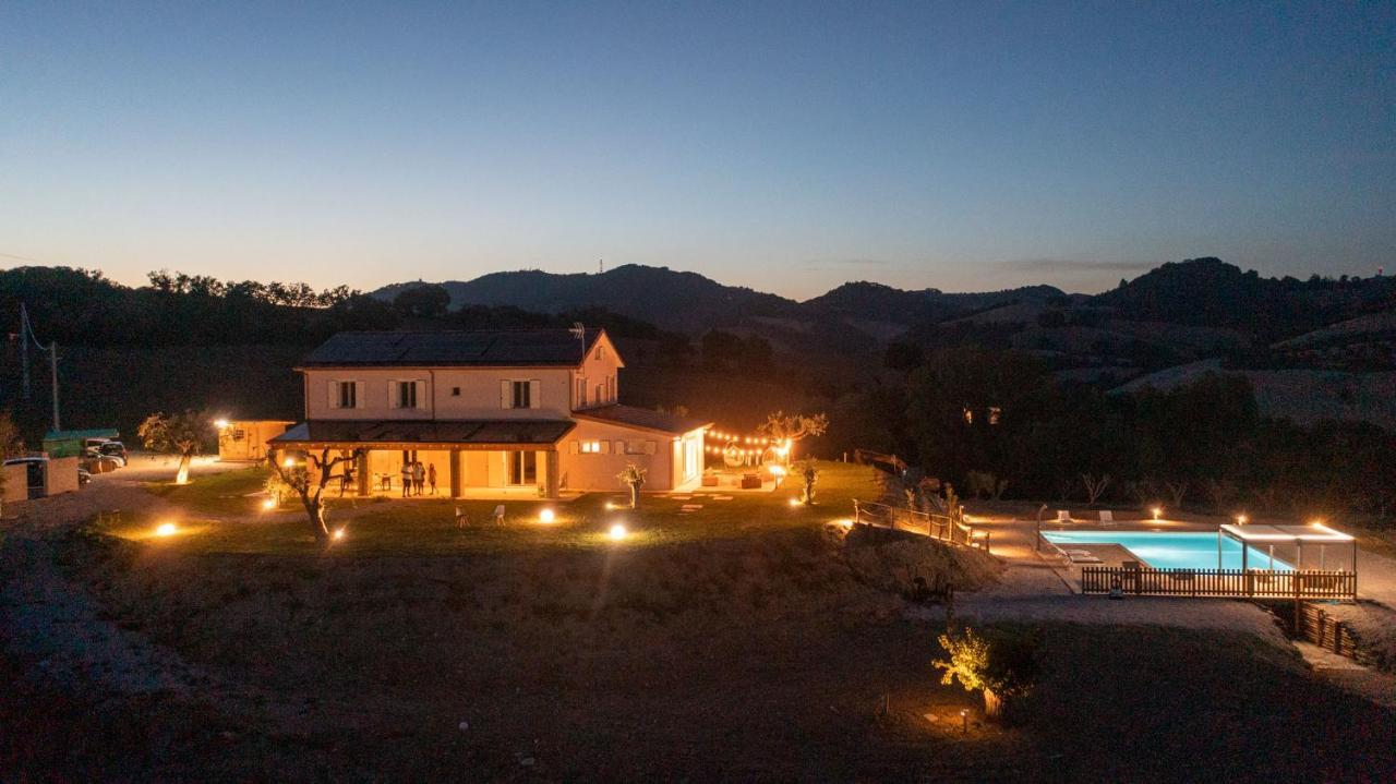 Casal Del Sole - La Ginestra Apartment Montefelcino Bagian luar foto